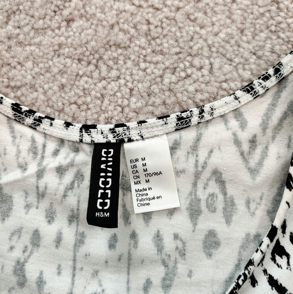 H&M Crop Top - Picture 3 of 3